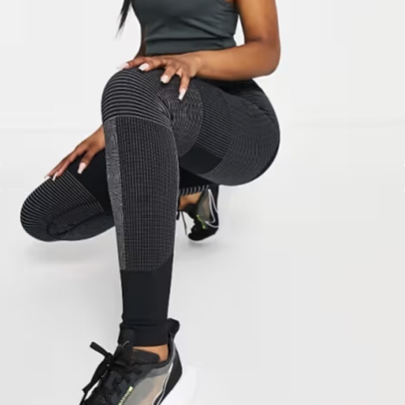 ASOS Berghaus Zhora workout casual luxury leggings in black NWT - Picture 1 of 4